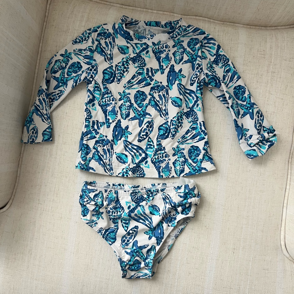 Lilly Pulitzer Kids Two-Piece Rash Guard Swim Set in Blue Shell Print